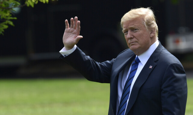 Iran truer Trump med oljeblokade og «alle krigers mor»